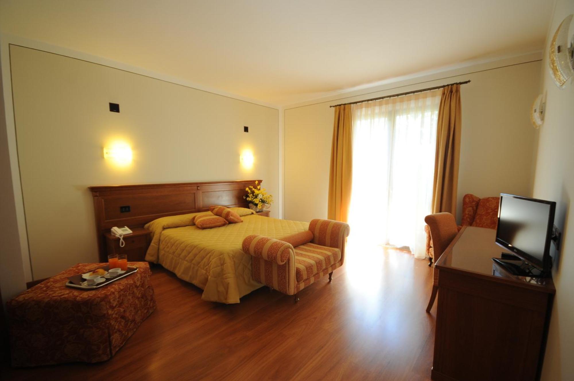Hotel Panoramic Montepulciano Exterior photo